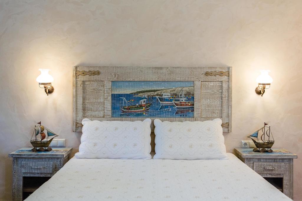 Pandora Aparthotel Pírgos Dhiroú Exteriör bild
