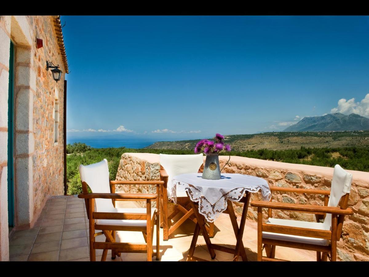 Pandora Aparthotel Pírgos Dhiroú Rum bild